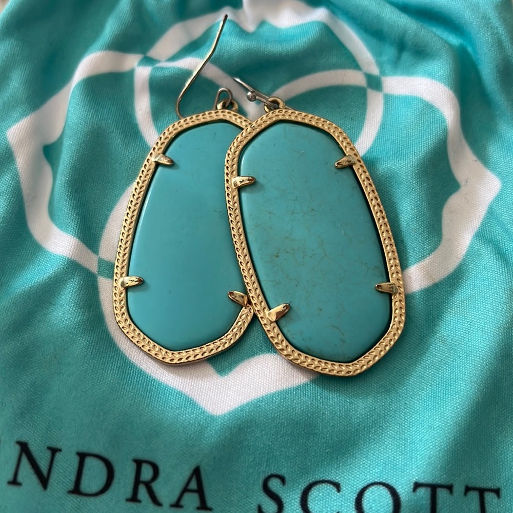KENDRA SCOTT EARRINGS